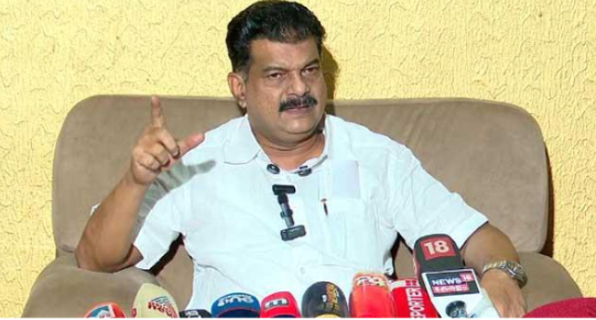 തന്നെ വ​സ്ത്രാ​ക്ഷേ​പം ന​ട​ത്തി , ചെ​ളി​വാ​രി​യെ​റി​ഞ്ഞു ; യു​ഡി​എ​ഫി​നെ​തി​രേ വി​മ​ർ​ശ​ന​വു​മാ​യി പി.​വി. അ​ൻ​വ​ര്‍