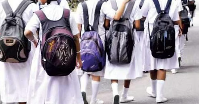 സ്കൂൾ തുറക്കാൻ രണ്ട് നാൾ കൂടി ; ജില്ലയിൽ പാഠപുസ്തക വിതരണം 94 ശതമാനം പൂർത്തിയായി