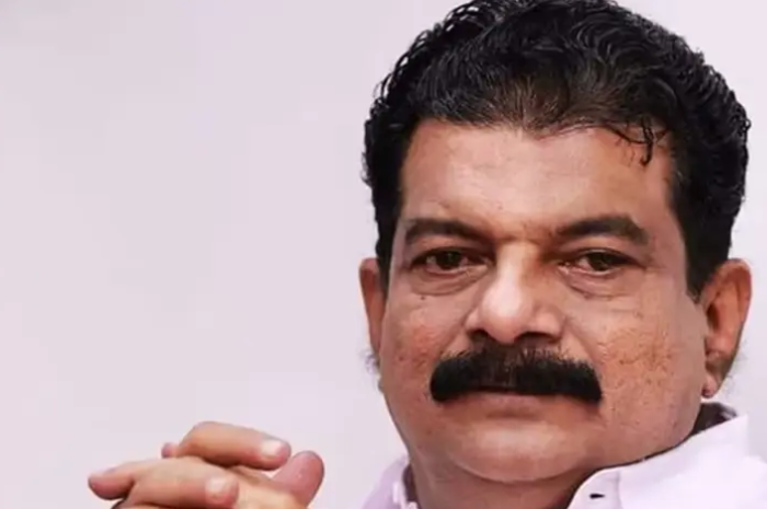 സതീശൻ നയിക്കുന്ന യുഡിഎഫിലേക്കില്ല, നിലമ്പൂരിൽ മത്സരിക്കാനില്ലെന്ന് നയം വ്യക്തമാക്കി അന്‍വര്‍
