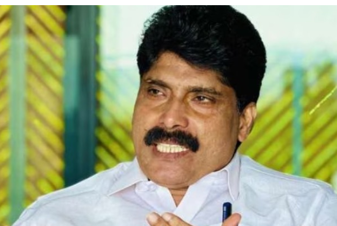 കോ​ഴി​ക്കോ​ട് മെ​ഡി​ക്ക​ല്‍ കോളേജ് അപകടത്തിൽ ഉ​ന്ന​ത​ത​ല അ​ന്വേ​ഷ​ണം വേണം ; ടി.​സി​ദ്ദി​ഖ്