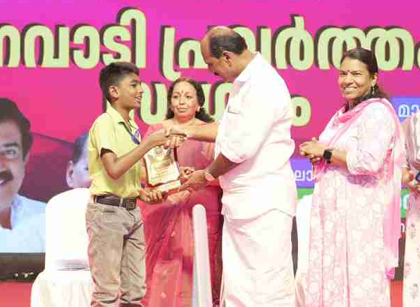 വനിതാ പ്രാതിനിധ്യം കൊണ്ട് തിളങ്ങി അങ്കണവാടി ജീവനക്കാരുടെ സംഗമം