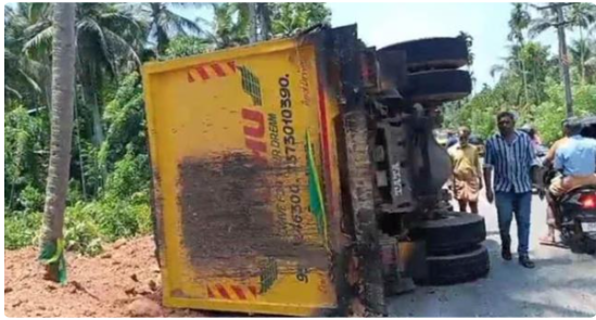 ടി​പ്പ​ർ ലോ​റി മ​റി​ഞ്ഞ് ര​ണ്ടു​പേ​ർ​ക്ക് പ​രി​ക്ക്