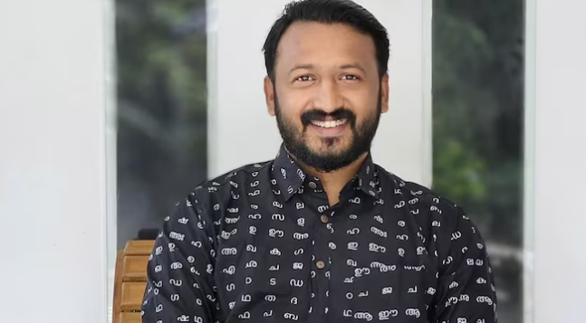 യു​വാ​ക്ക​ൾ കാ​ണി​ക്കു​ന്ന പ​ക്വ​ത മു​തി​ർ​ന്ന​വ​രും കാ​ണി​ക്ക​ണം ; രാ​ഹു​ൽ മാ​ങ്കൂ​ട്ട​ത്തി​ൽ
