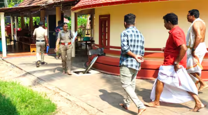 ക്ഷേ​ത്ര​ത്തി​ലെ കാ​ണി​ക്ക വ​ഞ്ചി കു​ത്തി​ത്തു​റ​ന്ന് മോ​ഷ​ണം