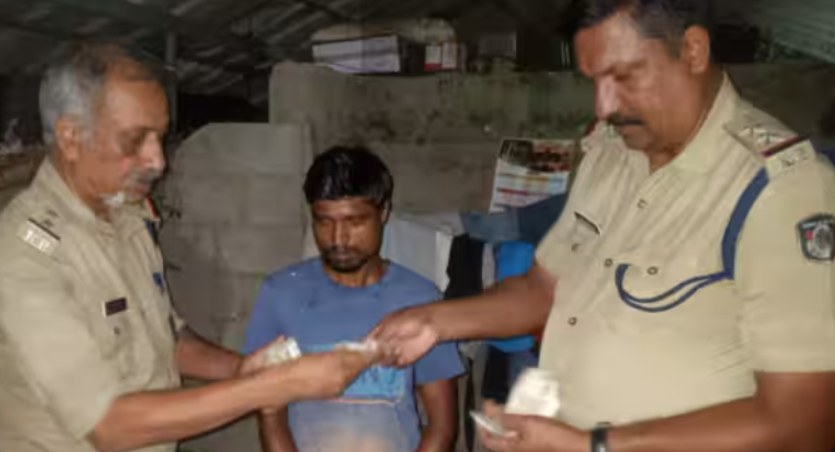 അതിഥി തൊഴിലാളിയുടെ വീട്ടിൽ നിന്നും കള്ളനോട്ട് കണ്ടെത്തി
