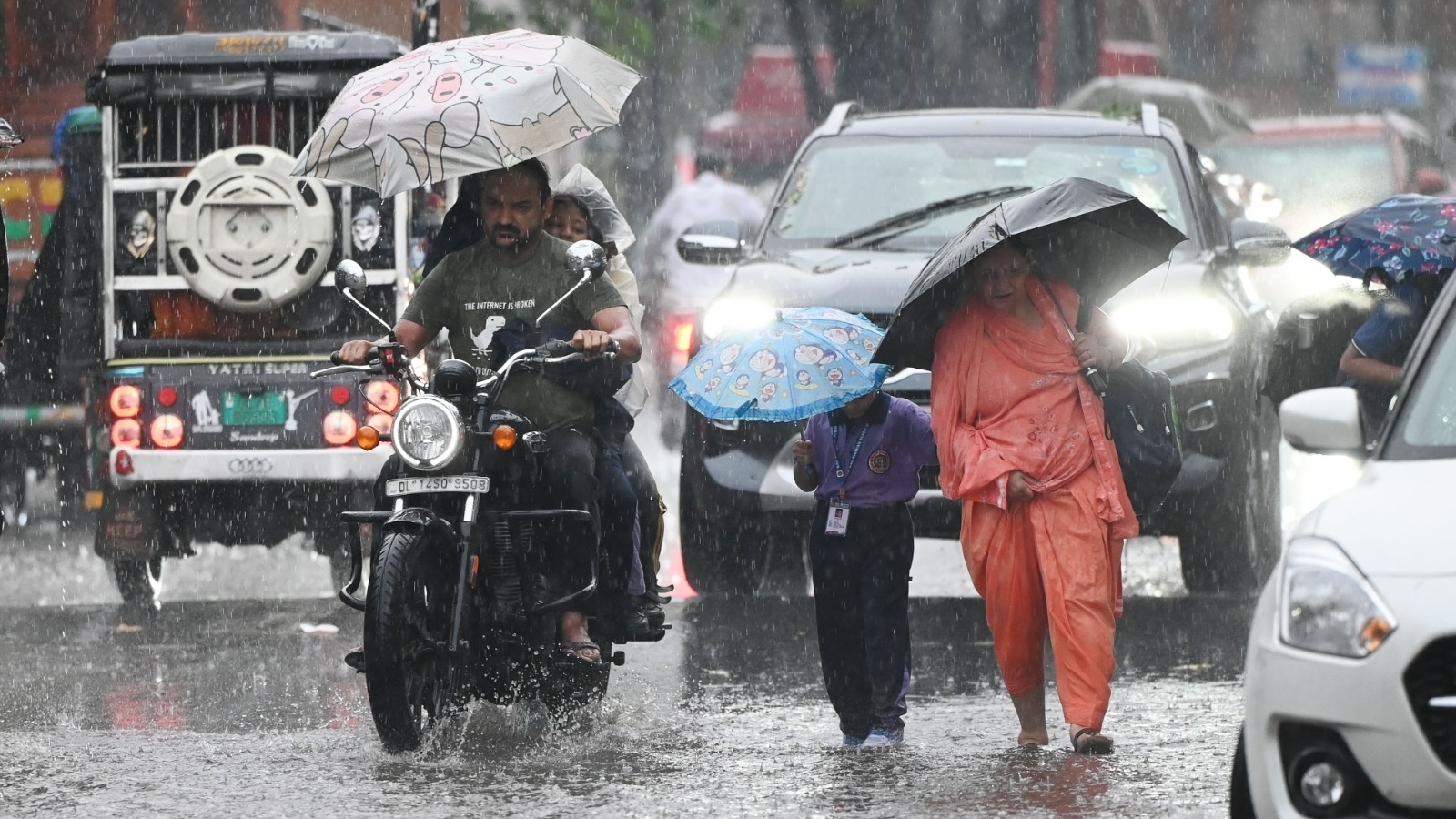 സംസ്ഥാനത്ത് ഇന്നും മഴ; 4 ജില്ലകളിൽ യെല്ലോ അലർട്ട് പ്രഖ്യാപിച്ചു