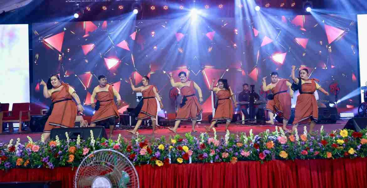 എന്റെ കേരളം അരങ്ങുണര്‍ന്നു വേറിട്ടകഴിവുകളുടെ പ്രകടനവുമായി തുടക്കം