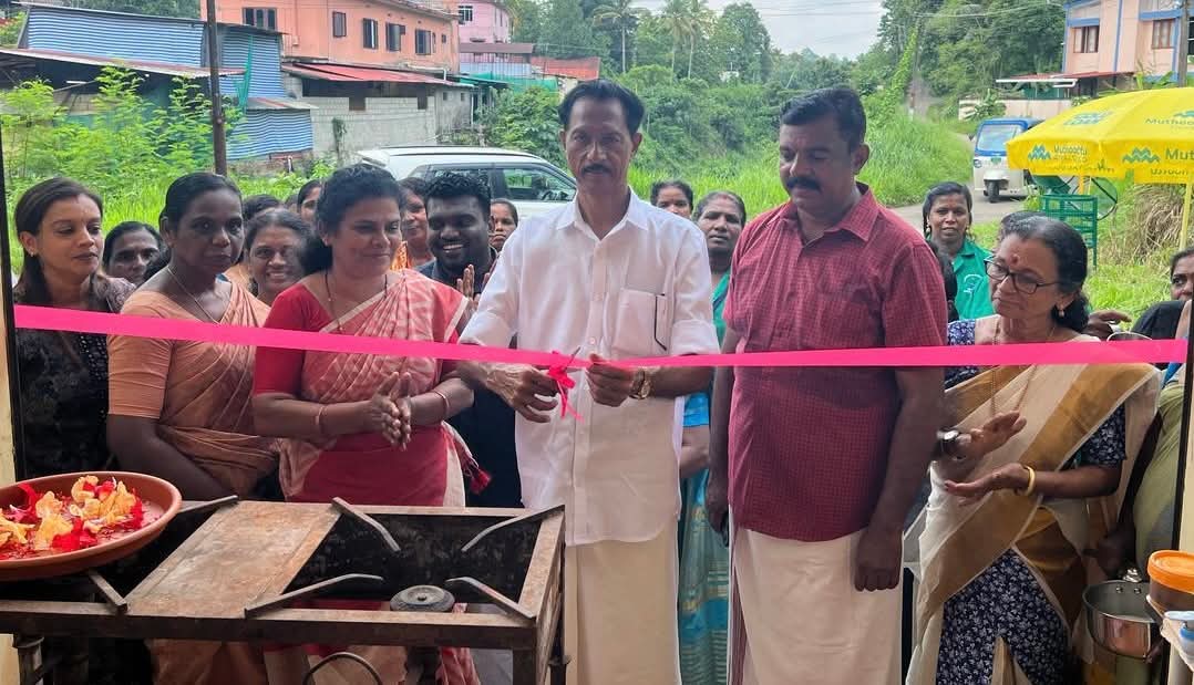 കുടുംബശ്രീ കഫേ ഉദ്ഘാടനം ചെയ്തു