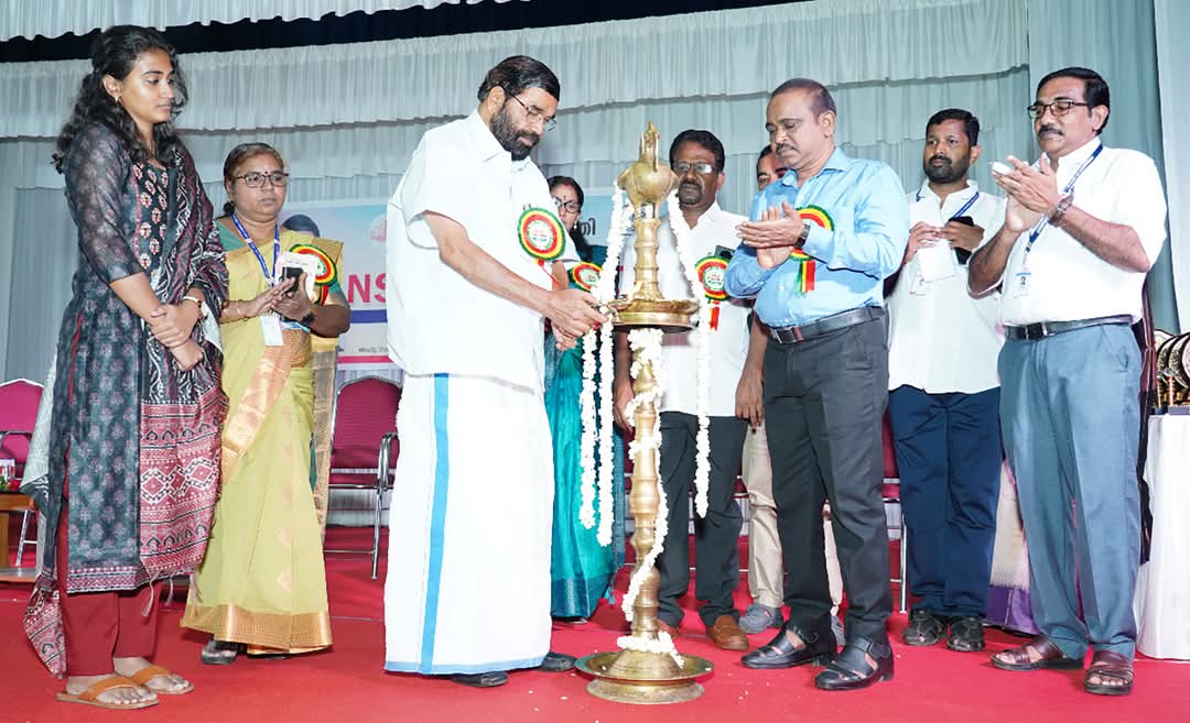 ദേശീയസമ്പാദ്യ പദ്ധതി നിക്ഷേപം സമ്പദ്ഘടനയുടെ ‘ഷോക് അബ്സോർബർ’-മന്ത്രി വി.എൻ. വാസവൻ