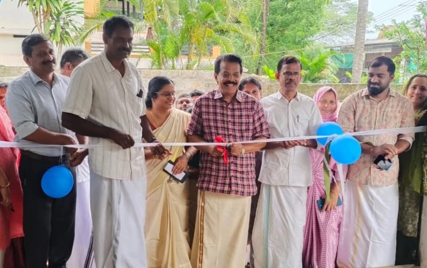 പുഴക്കാട്ടിരി സംയോജിത കൃഷി ലൈവ് സര്‍വീസ് സെന്റര്‍ ഉദ്ഘാടനം ചെയ്തു