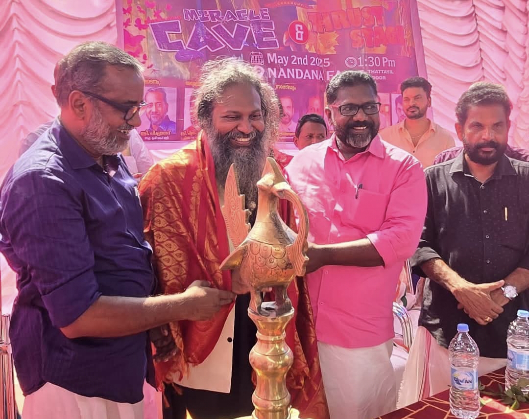 ‘ദ ഹിസ്റ്ററി മാൻ ഓഫ് ഇന്ത്യ’ ബഹുമതി നേടിയ ഡോ. ജിതേഷ്ജിയെ ജന്മനാട്ടിൽ ആദരിച്ചു