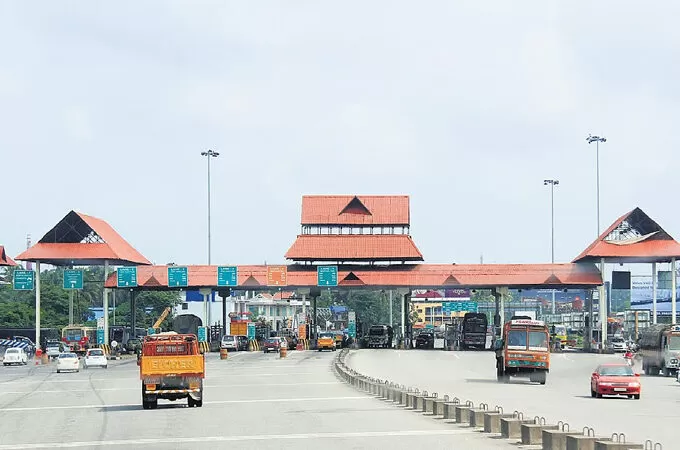 പാലിയേക്കര ടോള്‍ പ്ലാസ ജീവനക്കാരന് മര്‍ദ്ദനം; ലോറി ഡ്രൈവര്‍ അറസ്റ്റിൽ