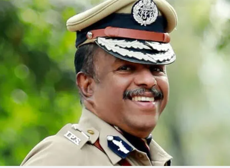 ഐ.പി.എസ് തലത്തെ സ്ഥലംമാറ്റത്തിൽ വീണ്ടും അഴിച്ചുപണി;എം ആർ അജിത് കുമാർ ബറ്റാലിയൻ എഡിജിപി, മഹിപാൽ യാദവ് എക്സൈസ് കമ്മിഷണറായി തുടരും
