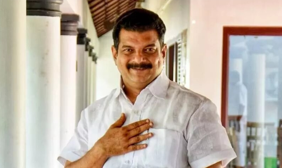 രണ്ട് കമാൻഡോ ഹവിൽദാർമാർക്ക് സസ്പെൻഷൻ