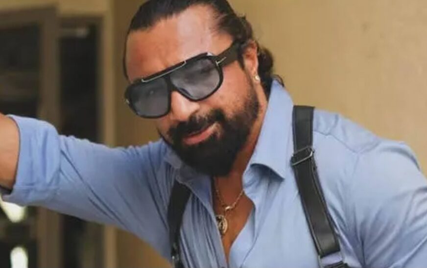 നടൻ അജാസ് ഖാനെതിരെ പരാതിയുമായി യുവതി