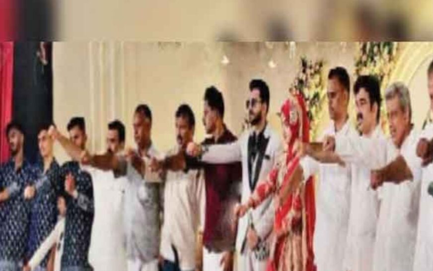 ഭീകരവിരുദ്ധ സ്‌നേഹപ്രതിജ്ഞ ചൊല്ലി വധുവും വരനും, ഏറ്റു ചൊല്ലി സദസ്സൊന്നാകെ