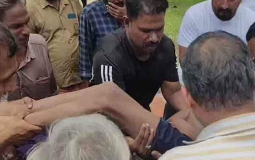 കൂട്ടുകാർക്കൊപ്പം ക്ഷേത്ര കുളത്തിൽ കുളിക്കാൻ എത്തി; പതിമൂന്ന് വയസുകാരൻ മുങ്ങി മരിച്ചു