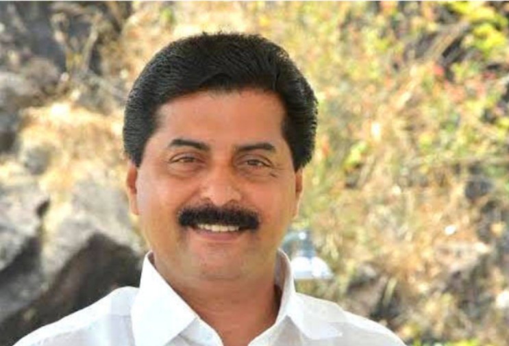 അടിയന്തര സാഹചര്യങ്ങൾ നേരിടാൻ ജില്ല സജ്ജം : വകുപ്പുകളുടെ ഏകോപനം വിലയിരുത്തി മന്ത്രി റോഷി അഗസ്റ്റിൻ