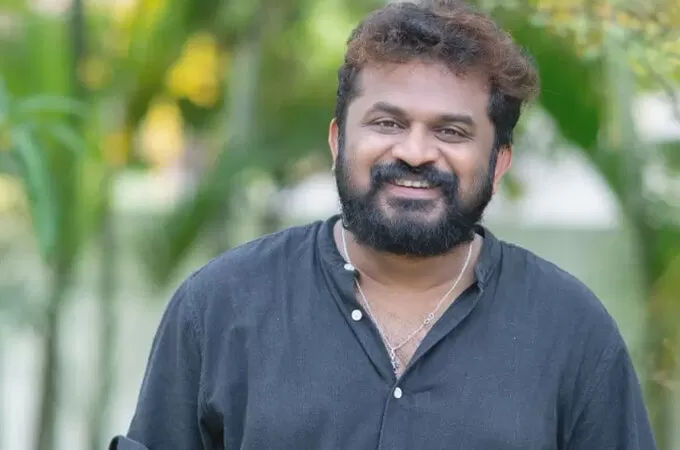 തുടരട്ടെ നല്ല സിനിമകൾ; തരുണ്‍ മൂര്‍ത്തിയുടെ അടുത്ത ചിത്രം പ്രഖ്യാപിച്ചു