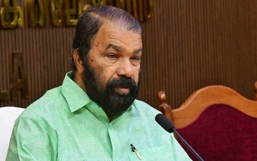അൺ എയ്ഡഡ് സ്കൂളുകളിലെ അനധികൃത പ്ലസ് വൺ പ്രവേശനത്തിൽ കർശന നടപടി ;മന്ത്രി വി. ശിവൻ കുട്ടി