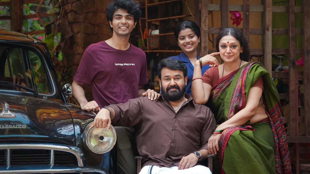 ട്രെന്റായി ഷൺമുഖൻ ;കൊണ്ടാട്ടം സോം​ഗ് യുട്യൂബിൽ ഒന്നാമത്