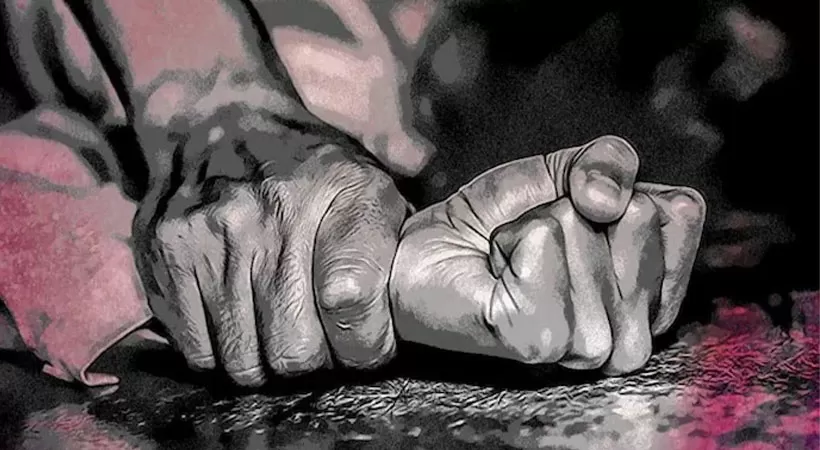 ഭോപ്പാലിൽ ആദിവാസി സ്ത്രീയെ കൂട്ടബലാത്സംഗം ചെയ്ത് കൊലപ്പെടുത്തി; സ്വകാര്യ ഭാഗങ്ങളില്‍ ഇരുമ്പ് വടി കയറ്റി, ഗര്‍ഭാശയം പുറത്തെടുത്തു