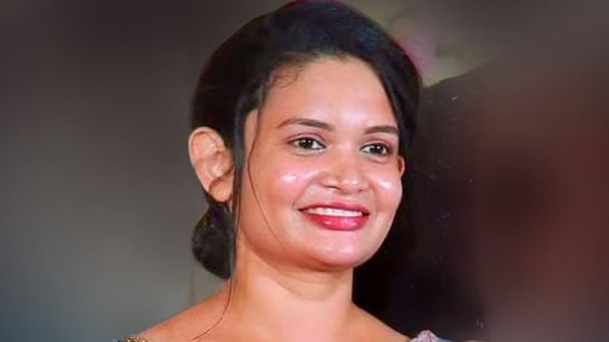 ആലപ്പുഴ തുറവൂരിൽ ലോറിയ്ക്കടിയില്‍പ്പെട്ട് യുവതി മരിച്ചു
