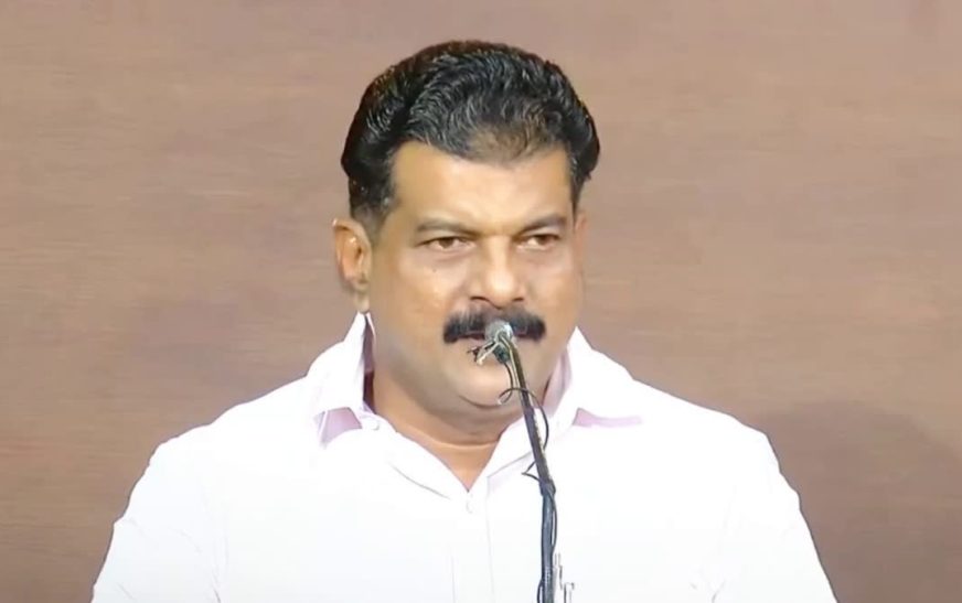 മുഖ്യമന്ത്രിക്കും സർക്കാരിനുമെതിരെ രൂക്ഷ വിമർശനവുമായി പി വി അൻവർ രംഗത്ത്