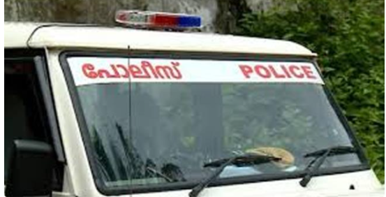 മ​ലാ​പ്പ​റ​മ്പ് സെ​ക്സ് റാ​ക്ക​റ്റ് കേ​സ് ; പ്ര​തി​ക​ളാ​യ പോ​ലീ​സു​കാ​ർ​ക്ക് സ​സ്പെ​ൻ​ഷ​ൻ