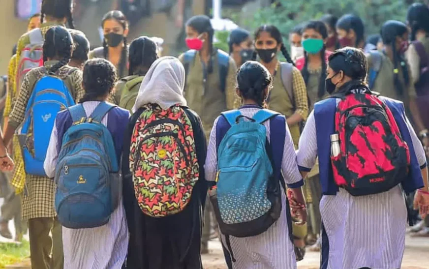 കു​ട്ടി​ക​ളു​ടെ സു​ര​ക്ഷ; സ്കൂ​ളു​ക​ളി​ൽ സു​ര​ക്ഷ ഓ​ഡി​റ്റി​ങ്ങ​ട​ക്കം മാ​ർ​ഗ നി​ർ​ദേ​ശ​ങ്ങ​ൾ പു​റ​പ്പെ​ടു​വി​ച്ച്​ സ​ർ​ക്കാ​ർ
