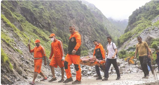 ഉ​ത്ത​രേ​ന്ത്യ​ൻ സം​സ്ഥാ​ന​ങ്ങ​ളി​ൽ ക​ന​ത്ത മ​ഴ ; 12 മരണം