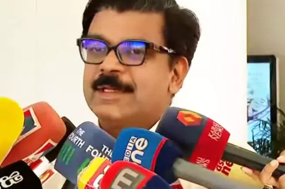 ക്യാ​പ്റ്റ​ന്‍ ച​ര്‍​ച്ച അ​നാ​വ​ശ്യ​മെ​ന്ന് മാ​ത്യു കു​ഴ​ല്‍​നാ​ട​ന്‍ എം​എ​ല്‍​എ