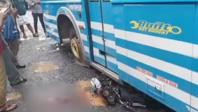 സ്വകാര്യ ബസ് ബൈക്കിലിടിച്ച് യുവാവിന് ഗുരുതര പരിക്ക്