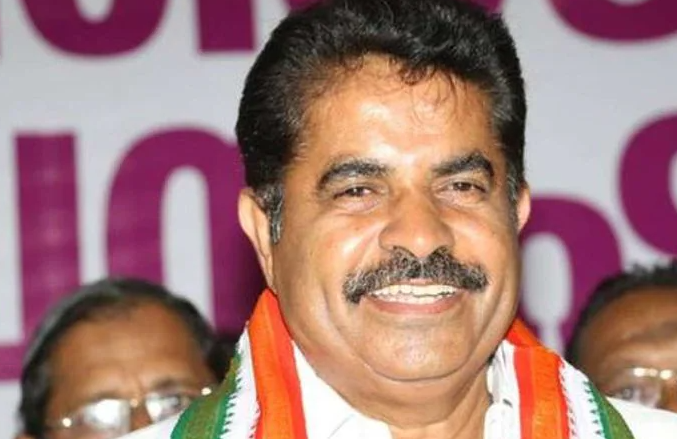 പി.​വി. അ​ൻ​വ​റി​ന്‍റെ സ്ഥാ​നാ​ർ​ഥി​ത്വം യു​ഡി​എ​ഫി​നെ ബാ​ധി​ക്കി​ല്ലെ​ന്ന് അ​ടൂ​ർ പ്ര​കാ​ശ്
