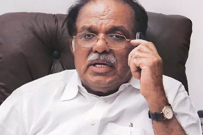 അൻവറിന് രാഷ്ട്രീയ തിരിച്ചറിവില്ല ; രാഹുൽ മാങ്കൂട്ടത്തിലിന്റെ സന്ദർശനം തെറ്റ് ; പിജെ കുര്യന്‍