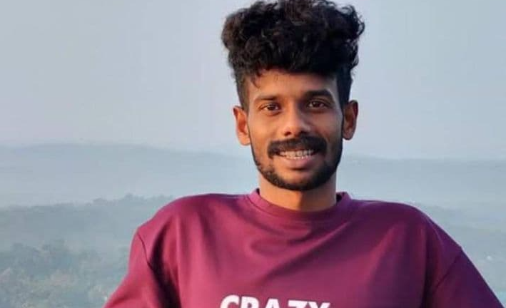 ടൂറിസ്റ്റ് ബസ് ഇടിച്ച് ബൈക്ക് യാത്രക്കാരനായ യുവാവിന് ദാരുണാന്ത്യം