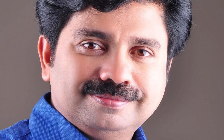 നിലമ്പൂരിൽ മുന്നേറി യുഡിഎഫ്; ഷൗക്കത്തിന്‍റെ ലീഡ് 7000 കടന്നു