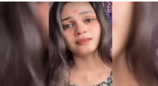 ഗു​ജ​റാ​ത്തി​ൽ യു​വ മോ​ഡ​ൽ തൂ​ങ്ങി​മ​രി​ച്ച നി​ല​യി​ൽ