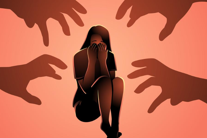 പെ​ൺ​കു​ട്ടി​ക​ളെ ത​ട്ടി​ക്കൊ​ണ്ടു​പോ​യി പീ​ഡി​പ്പി​ച്ചു ; പ്ര​തി​ക​ൾ അറസ്റ്റിൽ