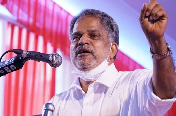‘വാഹന പരിശോധന എല്ലാ തെരഞ്ഞെടുപ്പിലും നടക്കുന്നത്,കോൺഗ്രസ് നേതാക്കളുടെ പ്രതികരണം പ്രായത്തിൻ്റെ പക്വതയില്ലായ്മ’; എ വിജയരാഘവൻ