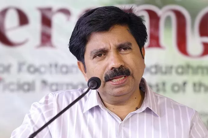 നിലമ്പൂര്‍ ഉപതിരഞ്ഞെടുപ്പില്‍ തന്നെ ഏറ്റവും കൂടുതല്‍ സഹായിച്ചത് വി എസ് ജോയ്: ആര്യാടന്‍ ഷൗക്കത്ത്