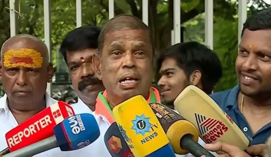 കാവിക്കൊടിയെ ദേശീയ പതാകയാക്കണമെന്ന് ബിജെപി നേതാവ് എൻ ശിവരാജൻ
