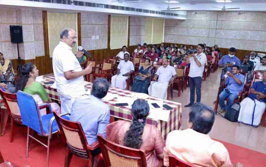 പട്ടയങ്ങള്‍ അതിവേഗത്തില്‍ നല്‍കുന്നു-മന്ത്രി കെ. എന്‍. ബാലഗോപാല്‍