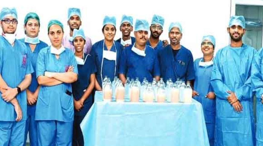 പുക ശ്വസിച്ച് അതീവ ഗുരുതരാവസ്ഥയിലായ വീട്ടമ്മയുടെ ശ്വാസകോശം കഴുകിയെടുത്തു
