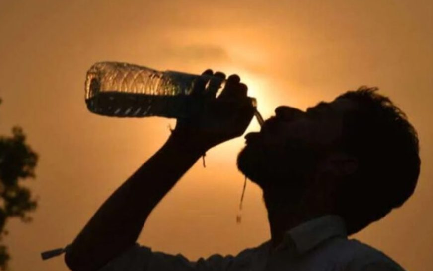 വേനൽ കടുക്കുന്നു; സൗദിയിൽ ഞായറാഴ്ച മുതൽ ഉച്ചസമയ ജോലിക്ക് നിരോധനം