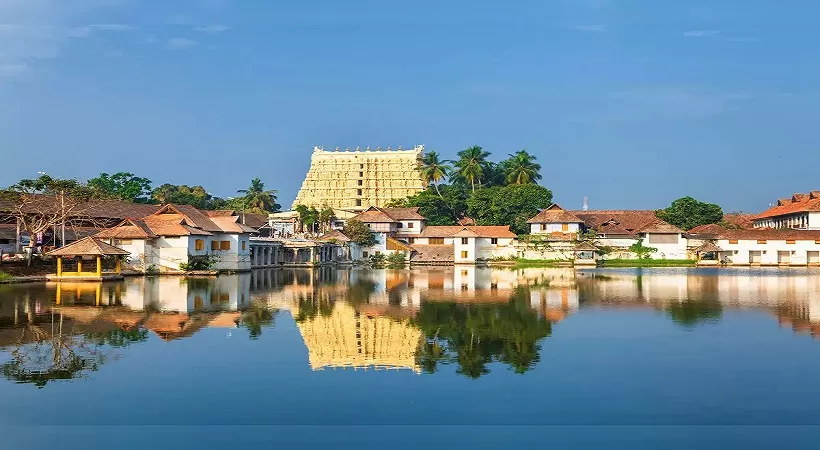 പത്മനാഭസ്വാമി ക്ഷേത്രത്തിൽ 25 ലിറ്റർ പാൽ മോഷ്ടിച്ച ജീവനക്കാരൻ പിടിയിൽ