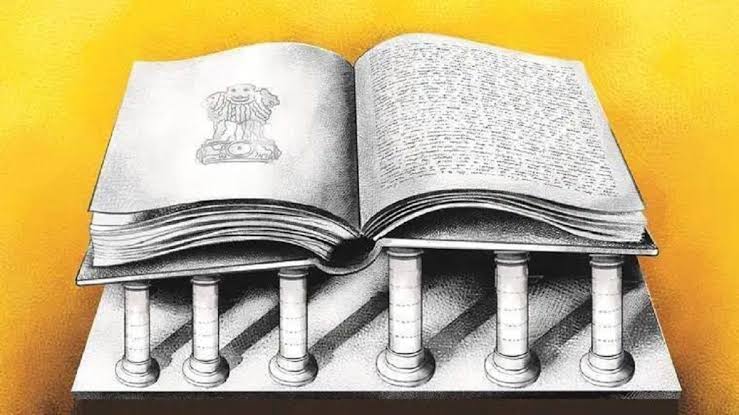ഭരണഘടനാനിർമ്മാണസഭാ ചർച്ചകളുടെ മലയാള പരിഭാഷമുഖ്യമന്ത്രി പ്രകാശനം ചെയ്തു