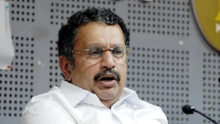 ആരോഗ്യമന്ത്രി വീണാ ജോര്‍ജിനെതിരെ ആഞ്ഞടിച്ച് കെ.മുരളീധരൻ