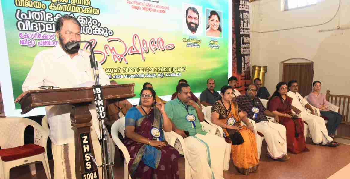 വിദ്യാര്‍ഥികള്‍ ജനാധിപത്യത്തെ അറിഞ്ഞു വളരണം -മന്ത്രി വി ശിവന്‍കുട്ടി