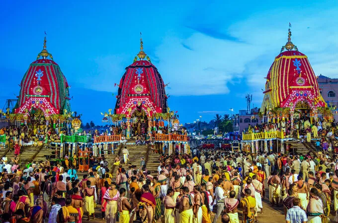 ഒഡീഷയിലെ പുരി ജഗന്നാഥ ക്ഷേത്രത്തില്‍ രഥയാത്രാ ഉത്സവത്തിനിടെ അപകടം; 500ലേറെപ്പേര്‍ക്ക് പരുക്ക്, എട്ടുപേരുടെ നില ഗുരുതരം